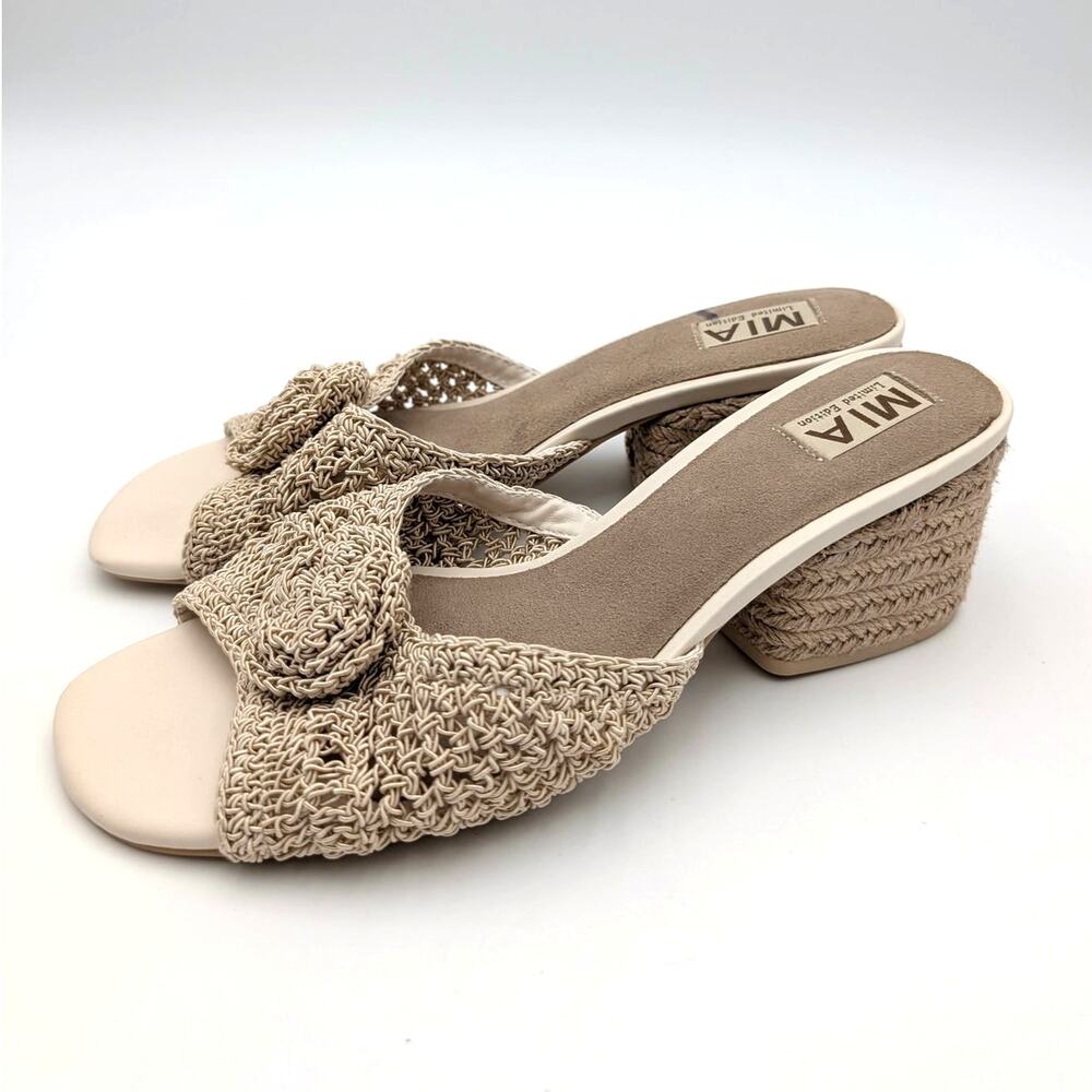 MIA Limited Edition Liana Block Heel Sandals Women's Natural Size US10M EU40.5